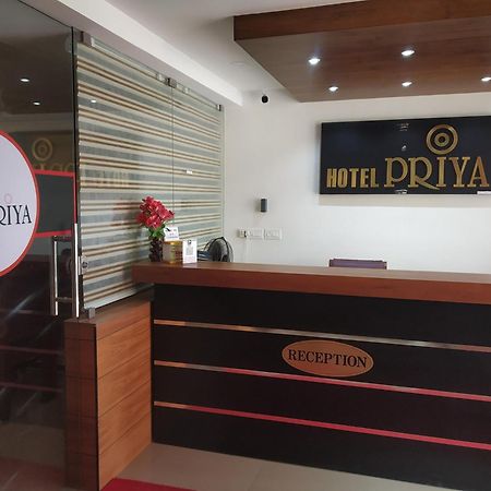 Hotel Priya Chengannur Exteriér fotografie